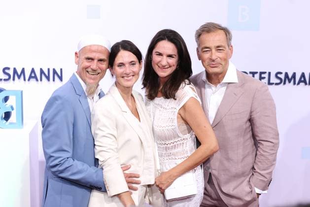 Bertelsmann Party 2026 Ralf Zacherl, Viola Zacherl, Jan Sosniok, Nadine Sosniok Roter Teppich zur Bertelsmann Party 2026, Berliner Repräsentanz Berlin, Datum: 10.09.2026 Copyright: xEventpress Kratschx