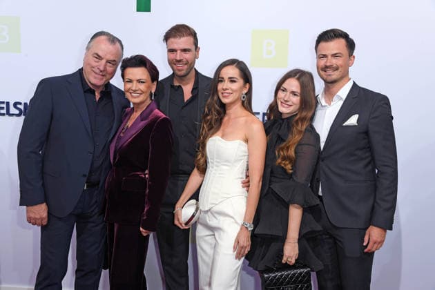 Clemens Tönnies mit Ehefrau Margit Tönnies mit Tochter Julia Tönnies und ihrem Freund David Severin und Sohn Maximilian Tönnies mit Ehefrau Olivia Tönnies bei der BERTELSMANN PARTY 2026 in der Bertelsmann Hauptstadtrepräsentanz in Berlin am 10.09.2026