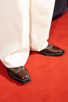 2026 Toronto International Film Festival - The Housewife Premiere Luke Evans, shoe detail attends the premiere of The Housewife during the 2026 Toronto International Film Festiva at Royal Alexandra Theatre on September 10, 2026 in Toronto, Ontario. Toronto Royal Alexandra Theatre Ontario Canada Copyright: xPicjer imageSPACEx