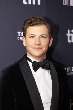2026 Toronto International Film Festival - The Housewife Premiere Tye Sheridan attends the premiere of The Housewife during the 2026 Toronto International Film Festiva at Royal Alexandra Theatre on September 10, 2026 in Toronto, Ontario. Toronto Royal Alexandra Theatre Ontario Canada Copyright: xPicjer imageSPACEx