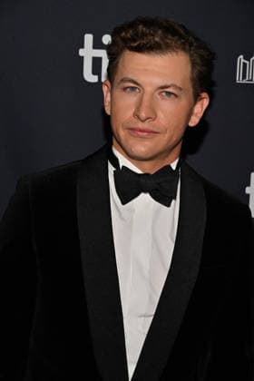 TIFF Toronto Screening The Housewife Tye Sheridan attending the screening of the movie The Housewife ahead of Toronto International Film Festival (TIFF) in Toronto, Canada on September 10, 2026. Photo by Julien Reynaud APS-Medias ABACAPRESS.COM Toronto Canada  Copyright: xReynaudxJulien APS-Medias ABACAx