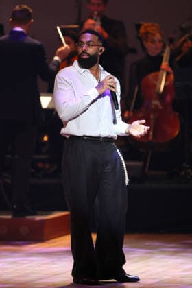 U.S. musician Eladio Carrion performs during the 39th annual Hispanic Heritage Awards at Orchestra Hall in Minneapolis, United States, 10 September 2026. Hispanic Heritage Awards in Minneapolis !ACHTUNG: NUR REDAKTIONELLE NUTZUNG!  Copyright: xAdamxBettcherx AME6458 20260911-55021366114_1