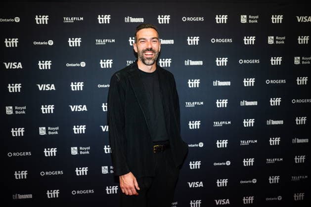 September 10, 2026, Toronto, On, Canada: Jamie Childs is pictured on the red carpet for Below at the Toronto International Film Festival in Toronto, on Thursday, Sept. 10, 2026. Toronto Canada  - ZUMAc35_ 20260910_zaf_c35_251 Copyright: xLauraxProctorx