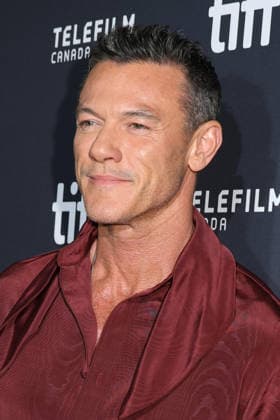 51st Toronto International Film Festival: Red carpet for the film The Housewife with Luke Evans, 459575, September 10, 2026, Toronto, Canada  Copyright: xIsabellexVautierx xStarfacex STAR_459575_021