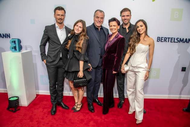ABB BERTELSMANN- Esther, Clemens Toennies, Margit Toennies, Maximilian Toennies und Olivia Toennies Familie zu Gast auf der Bertelsmann Party 2026 in der Bertelsmann Repraesentanz am 10.09.2026 in Berlin Berlin Deutschland