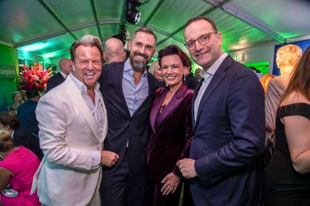 ABB BERTELSMANN- Sandro Rath, Daniel Funke, Margit Toennies und Jens Spahn zu Gast auf der Bertelsmann Party 2026 in der Bertelsmann Repraesentanz am 10.09.2026 in Berlin Berlin Deutschland
