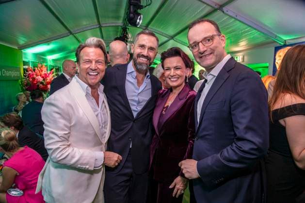ABB BERTELSMANN- Sandro Rath, Daniel Funke, Margit Toennies und Jens Spahn zu Gast auf der Bertelsmann Party 2026 in der Bertelsmann Repraesentanz am 10.09.2026 in Berlin Berlin Deutschland