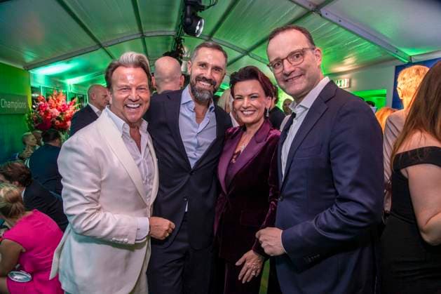ABB BERTELSMANN- Sandro Rath, Daniel Funke, Margit Toennies und Jens Spahn zu Gast auf der Bertelsmann Party 2026 in der Bertelsmann Repraesentanz am 10.09.2026 in Berlin Berlin Deutschland