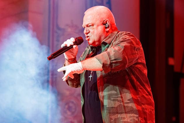 10.09.2026. Wuppertal. Udo Dirkschneider mit Band beim ausverkauften Auftritt in der historischen Stadthalle. Wuppertal Historische Stadthalle Nordrhein-Westfalen Deutschland