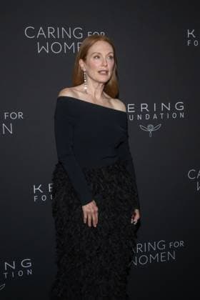 September 10, 2026, New York, New York, United States: Julianne Moore attends.Celebrities attend the Kering Foundation s Caring For Women Dinner at The Pool on September 10, 2026 in New York City. New York United States  - ZUMAs197 20260910_aaa_s197_768 Copyright: xRonxAdarx