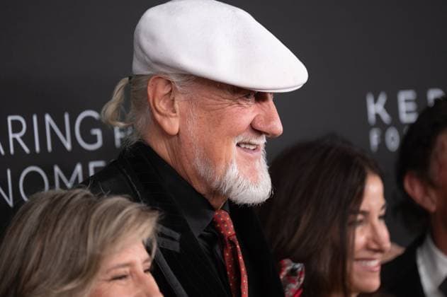September 10, 2026, New York, New York, United States: (L-R) Elizabeth Jordan and Mick Fleetwood attend.Celebrities attend the Kering Foundation s Caring For Women Dinner at The Pool on September 10, 2026 in New York City. New York United States  - ZUMAs197 20260910_aaa_s197_852 Copyright: xRonxAdarx