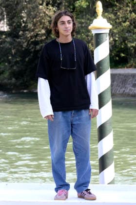 Giacomo Covi bei der Ankunft am Pier des Hotels Excelsior auf der Biennale di Venezia 2026 83. Internationale Filmfestspiele von Venedig. Venedig, 11.09.2026