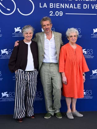 IPA88394254 - Venice, 83rd Venice International Film Festival 2026 - Day 10. Photocall for the film Nino A Film About Nino Rota. Pictured: Nina Rota, Walter Fasano, and Caterina D™Amico  Copyright: xAlbertoxTerenghix xPoolxPhotoxEventsx08x IPA88394254