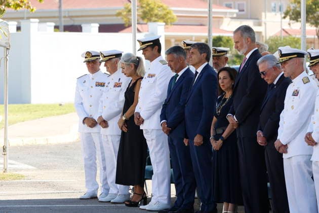 Felipe VI Visits the Rota Base on the 25th Anniversary of the September 11 Terrorist Attacks in the U.S. King Felipe VI, alongside Defense Minister, Margarita Robles, at the tribute to the victims of 9 11 at Rota Air Base. September 11, 2026, in Rota, Cádiz, Andalusia, Spain King Felipe VI attended a tribute this Friday organized by military personnel from Spain and the United States to the victims of the September 11, 2001, terrorist attacks—which mark their 25th anniversary this year— at the Rota Naval Base, Cádiz, September 11, 2026, Cádiz, Andalusia, Spain Copyright: xNachoxFradex 7765213