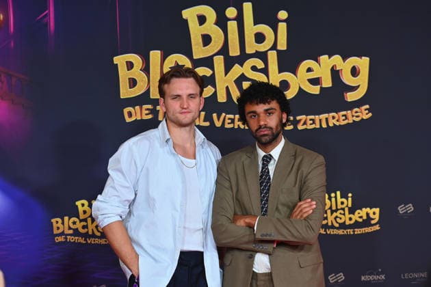 v.li:Ludger BOEKELMANN (Schauspieler), Langston UIBEL (Schauspieler). Premiere von BIBI BLOCKSBERG Ð DIE TOTAL VERHEXTE ZEITREISE am 11.09.20226 im Mathaeser Kino in Muenchen. Fotocall Roter Teppich,Red Carpet.