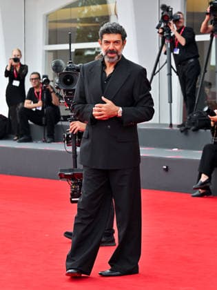 IPA88401270 - Venice, 83rd Venice International Film Festival 2026 - Night 10. Red carpet event for the film KAMI NOUR (A BIT OF LIGHT). Pictured: Pierfrancesco Favino  Copyright: xManuelexMangiarottix xPoolxPhotoxEventsx08x IPA88401270