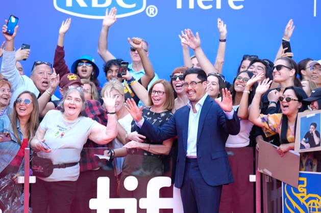 September 11, 2026, Toronto, On, CANADA: Randall Park poses for a photos with the crowd as he arrives on the red carpet to promote the film Girl Group at the Toronto International Film Festival, in Toronto, on Friday, Sept. 11, 2026. Toronto CANADA  - ZUMAc35_ 20260911_zaf_c35_226 Copyright: xChrisxYoungx