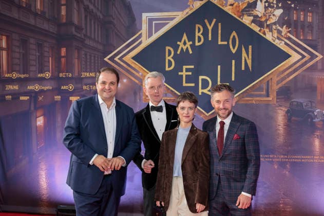 Nathanael Liminski, Max Raabe, Liv Lisa Fries und Volker Bruch bei der Premiere der 5. und finalen Staffel der TV-Serie Babylon Berlin im Naturstrom Openair Kino. Köln, 11.09.2026