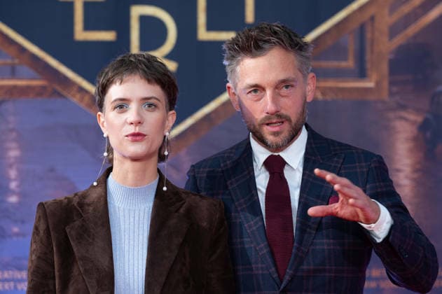 v.l. Liv Lisa FRIES, Schauspielerin, Volker BRUCH, Schauspieler, Roter Teppich, Red Carpet Show, Ankunft, arrival, Premiere der finalen Staffel von Babylon Berlin am 11.09.2026 im Naturstrom Open Air -Kino im Rheinau-Hafen in Koeln,