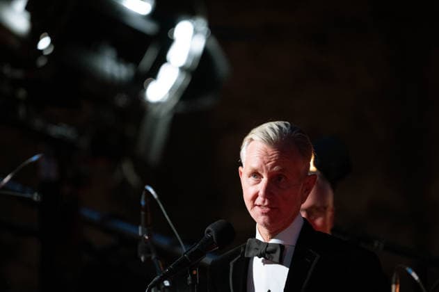 Max RAABE, Saenger, Roter Teppich, Red Carpet Show, Ankunft, arrival, Premiere der finalen Staffel von Babylon Berlin am 11.09.2026 im Naturstrom Open Air -Kino im Rheinau-Hafen in Koeln,