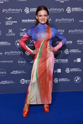 Deutscher Schauspielpreis 2026 Evelin Schwarz Roter Teppich zu 15 Jahre Deutscher Schauspielpreis und 20 Jahre BFFS, Pullman Berlin Schweizerhof, Datum: 11.09.2026 Copyright: xEventpress Kratschx