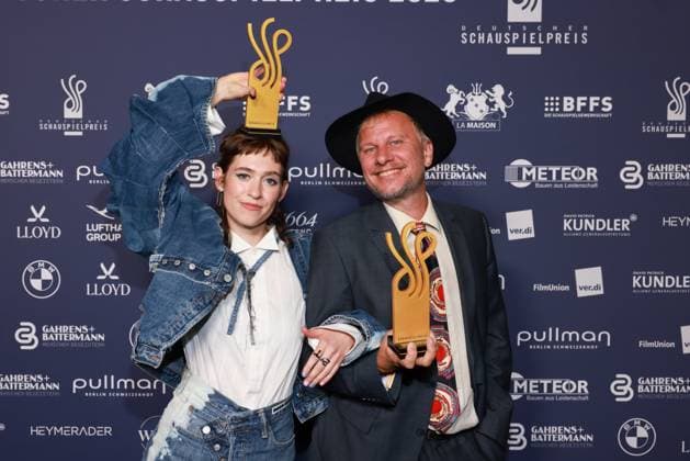 Deutscher Schauspielpreis 2026 Preisträgerin Lia von Blarer, Preisträger Robert Stadlober 15 Jahre Deutscher Schauspielpreis und 20 Jahre BFFS, Pullman Berlin Schweizerhof, Datum: 11.09.2026 Copyright: xEventpress Kratschx