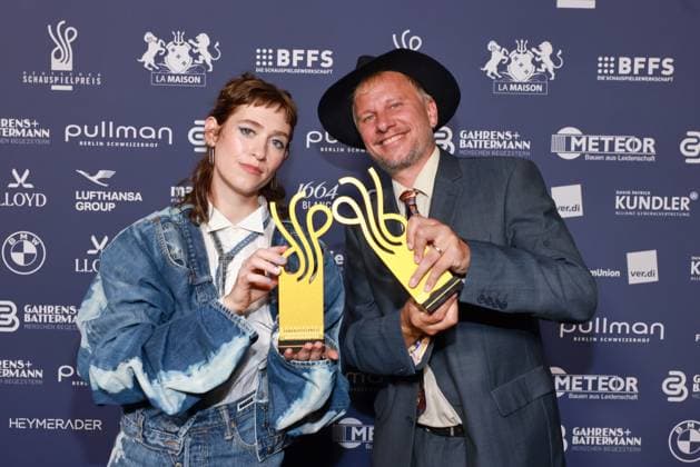 Deutscher Schauspielpreis 2026 Preisträgerin Lia von Blarer, Preisträger Robert Stadlober 15 Jahre Deutscher Schauspielpreis und 20 Jahre BFFS, Pullman Berlin Schweizerhof, Datum: 11.09.2026 Copyright: xEventpress Kratschx