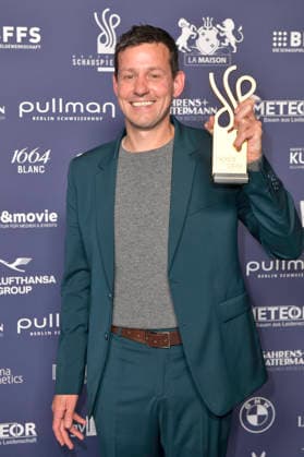 Ole Lagerpusch bei der Verleihung des Deutschen Schauspielpreises 2026 im Hotel Pullman Berlin Schweizerhof. Berlin, 11.09.2026