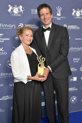 Gabrielle Carteris und Dominick Luquer bei der Verleihung des Deutschen Schauspielpreises 2026 im Hotel Pullman Berlin Schweizerhof. Berlin, 11.09.2026