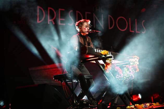 The Dresden Dolls performing at Electric Brixton in London LONDON, ENGLAND - SEPTEMBER 11: Amanda Palmer of ˜The Dresden Dolls™ performing at Electric Brixton on September 11, 2026 in London, England. CAP MAR MAR Great Britain UK Copyright: xMartinxHarris CapitalxPicturesx