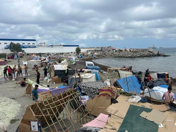 News Bilder des Tages New Migrant Settlement on Benítez Beach in Ceuta Migrants in a new settlement on Benítez Beach, September 12, 2026, in Ceuta, Spain. About a hundred migrants have set up makeshift shacks on Benítez Beach, next to the desalination plant that separates it from El Trampolín. For now, there are about a hundred of them, though they continue to build more. SEPTEMBER 12, 2026 MIGRATION CRISIS Gabriela Sardá Nún Ceuta, Spain  Copyright: xGabrielaxSardaxNunezx 7768633