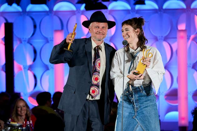Deutscher Schauspielpreis 2026 Preisträgerin Lia von Blarer und Preisträger Robert Stadlober Bühne Show 15 Jahre Deutscher Schauspielpreis und 20 Jahre BFFS, Pullman Berlin Schweizerhof, Datum: 11.09.2026 Copyright: xEventpressx