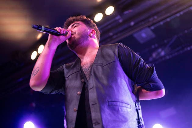 Linaje Performs in Madrid, Spain - 12 Sep 2026 Aaron Romero from the rock band Linaje performs live on stage during a festival at La Riviera. Madrid Spain Copyright: xAtilanoxGarciax xSOPAxImagesx PHOTO07158