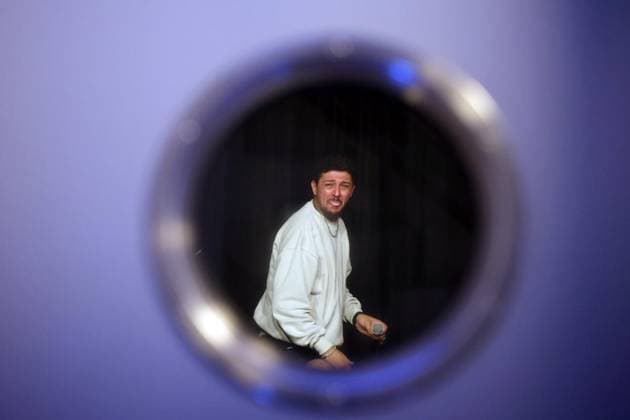 Abdul Kader Chahin : Programm Ehrenlos in Duisburg ** NUR FÜR REDAKTIONELLE ZWECKE ** EDITORIAL USE ONLY **<p>Der Comedian Abdul Kader Chahin auf Tour mit seinem neuen Programm Ehrenlos im Bora in Duisburg am Samstag, den 12. September 2026. Deutschland NRW Duisburg Copyright: KerstinxBögeholz