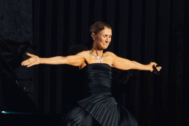 Celine Dion, wearing a Boucheron outfit and jewelry, during her first concert at the Plénitude Arena in Paris La Défense on September 12, 2026 Celine Dion, wearing a Boucheron outfit and jewelry, during her first concert at the Plénitude Arena in Paris La Défense on September 12, 2026, Paris La Défense, France  Copyright: xAgencex xBestimagexAgencex xBestimagex
