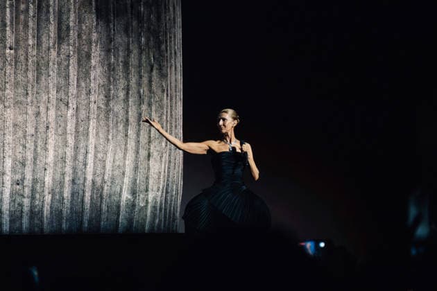 Celine Dion, wearing a Boucheron outfit and jewelry, during her first concert at the Plénitude Arena in Paris La Défense on September 12, 2026 Celine Dion, wearing a Boucheron outfit and jewelry, during her first concert at the Plénitude Arena in Paris La Défense on September 12, 2026, Paris La Défense, France  Copyright: xAgencex xBestimagexAgencex xBestimagex