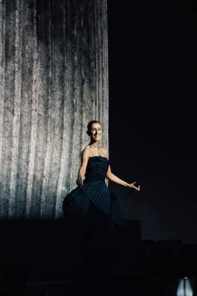 Celine Dion, wearing a Boucheron outfit and jewelry, during her first concert at the Plénitude Arena in Paris La Défense on September 12, 2026 Celine Dion, wearing a Boucheron outfit and jewelry, during her first concert at the Plénitude Arena in Paris La Défense on September 12, 2026, Paris La Défense, France  Copyright: xAgencex xBestimagexAgencex xBestimagex
