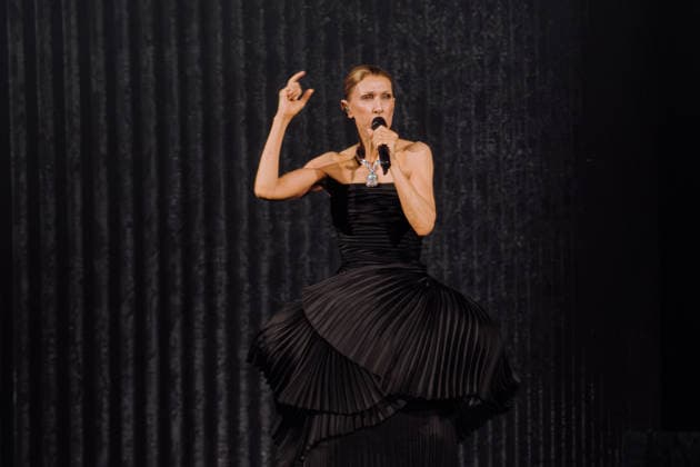 Celine Dion, wearing a Boucheron outfit and jewelry, during her first concert at the Plénitude Arena in Paris La Défense on September 12, 2026 Celine Dion, wearing a Boucheron outfit and jewelry, during her first concert at the Plénitude Arena in Paris La Défense on September 12, 2026, Paris La Défense, France  Copyright: xAgencex xBestimagexAgencex xBestimagex