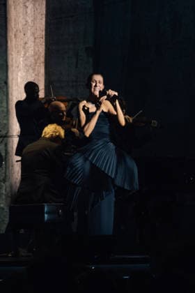 Celine Dion, wearing a Boucheron outfit and jewelry, during her first concert at the Plénitude Arena in Paris La Défense on September 12, 2026 Celine Dion, wearing a Boucheron outfit and jewelry, during her first concert at the Plénitude Arena in Paris La Défense on September 12, 2026, Paris La Défense, France  Copyright: xAgencex xBestimagexAgencex xBestimagex