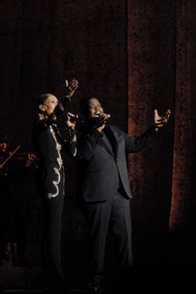 Exclusive: Quebec singer Céline Dion makes a triumphant return to the stage at the Plénitude Arena to kick off her Paris residency, a series of sixteen concerts scheduled through October 17, 2026. Ten additional dates are planned for May 2027. In front of an audience of approximately 30,000 people from all over the world, the 58-year-old artist performed her first full concert in six years, following a long hiatus due to her battle with stiff-person syndrome, a rare neurological disorder diagnosed in 2022. Visibly moved, Céline Dion paused her first song, On ne change pas, overcome with emotion, before launching into a show lasting more than two hours, featuring her greatest hits, including My Heart Will Go On, Pour que tu m’aimes enc Copyright: xAgencex xBestimagexAgencex xBestimagex