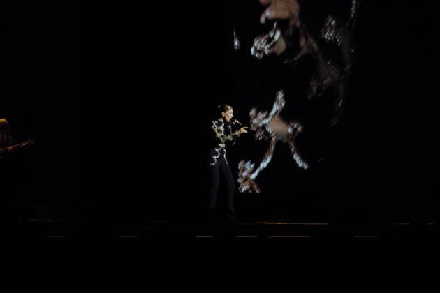 Exclusive: Quebec singer Céline Dion makes a triumphant return to the stage at the Plénitude Arena to kick off her Paris residency, a series of sixteen concerts scheduled through October 17, 2026. Ten additional dates are planned for May 2027. In front of an audience of approximately 30,000 people from all over the world, the 58-year-old artist performed her first full concert in six years, following a long hiatus due to her battle with stiff-person syndrome, a rare neurological disorder diagnosed in 2022. Visibly moved, Céline Dion paused her first song, On ne change pas, overcome with emotion, before launching into a show lasting more than two hours, featuring her greatest hits, including My Heart Will Go On, Pour que tu m’aimes enc Copyright: xAgencex xBestimagexAgencex xBestimagex