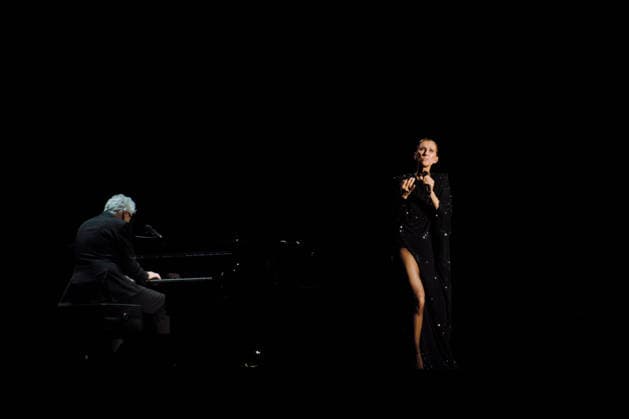 Exclusive: Quebec singer Céline Dion makes a triumphant return to the stage at the Plénitude Arena to kick off her Paris residency, a series of sixteen concerts scheduled through October 17, 2026. Ten additional dates are planned for May 2027. In front of an audience of approximately 30,000 people from all over the world, the 58-year-old artist performed her first full concert in six years, following a long hiatus due to her battle with stiff-person syndrome, a rare neurological disorder diagnosed in 2022. Visibly moved, Céline Dion paused her first song, On ne change pas, overcome with emotion, before launching into a show lasting more than two hours, featuring her greatest hits, including My Heart Will Go On, Pour que tu m’aimes enc Copyright: xAgencex xBestimagexAgencex xBestimagex