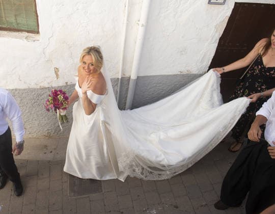 Entertainment Bilder des Tages Emilly Atack Wedding In Spain 12th September 2026. Actress Emilly Atack s Wedding to Alistair Garner in Spain. Pictured: The bride Emilly Atack  Copyright: xPeterxPowellxandxChrisxEadesx NINTCHDBPICT001108064763