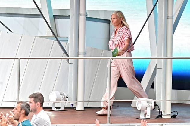 ZDF - Fernsehgarten. Moderatorin Andrea Kiwi Kiewel während der ZDF - Unterhaltungsshow Fernsehgarten am 13.09.2026 in Mainz. 20260913MWI149257