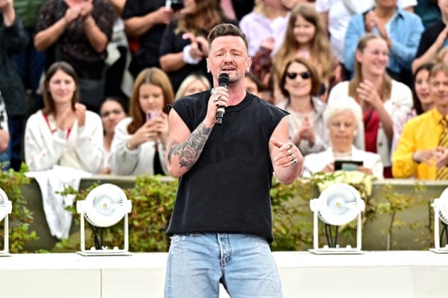 ZDF - Fernsehgarten. Sänger Ben Zucker während der ZDF - Unterhaltungsshow Fernsehgarten am 13.09.2026 in Mainz. 20260913MWI149358