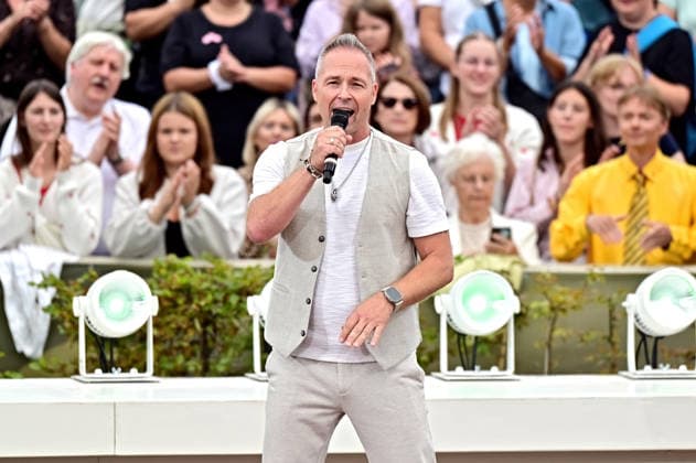 ZDF - Fernsehgarten. Sänger Mitch Keller während der ZDF - Unterhaltungsshow Fernsehgarten am 13.09.2026 in Mainz. 20260913MWI149462