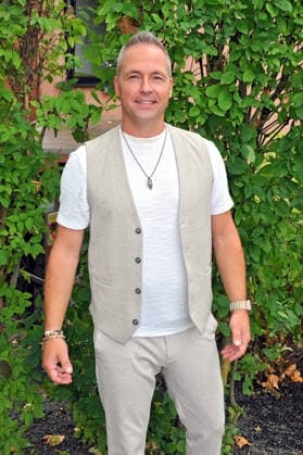 ZDF - Fernsehgarten. Sänger Mitch Keller während der ZDF - Unterhaltungsshow Fernsehgarten am 13.09.2026 in Mainz. 20260913MWI149590