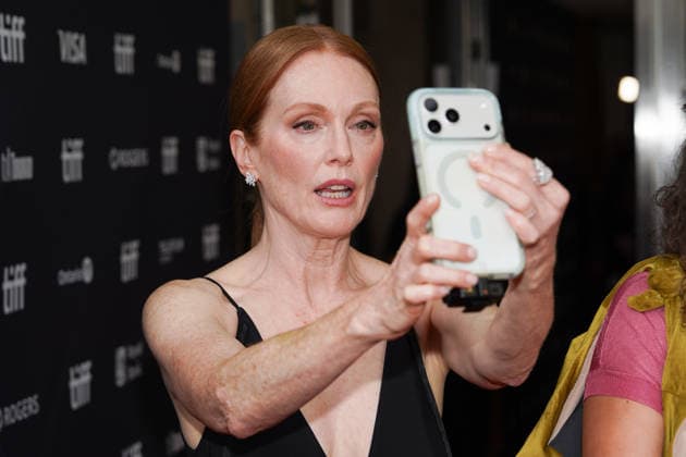 Red carpet for ˜The Debut™ premiere during the 2026 Toronto International Film Festival (TIFF) at Princess of Wales Theatre Featuring: Julianne Moore Where: Toronto, Ontario, Canada When: 13 Sep 2026 Credit: Leonardo Ramirez EyePix INSTARimages EDITORIAL USE ONLY. NOT FOR USE BY NEWSPAPERS BASED IN THE UK. Copyright: xx instar56017005