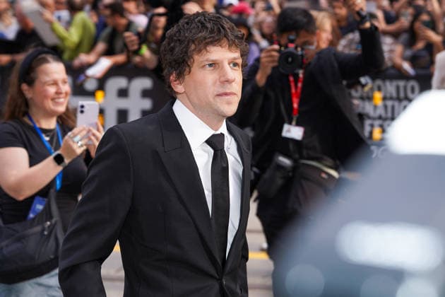 Red carpet for ˜The Debut™ premiere during the 2026 Toronto International Film Festival (TIFF) at Princess of Wales Theatre Featuring: Jesse Eisenberg Where: Toronto, Ontario, Canada When: 13 Sep 2026 Credit: Leonardo Ramirez EyePix INSTARimages EDITORIAL USE ONLY. NOT FOR USE BY NEWSPAPERS BASED IN THE UK. Copyright: xx instar56016944