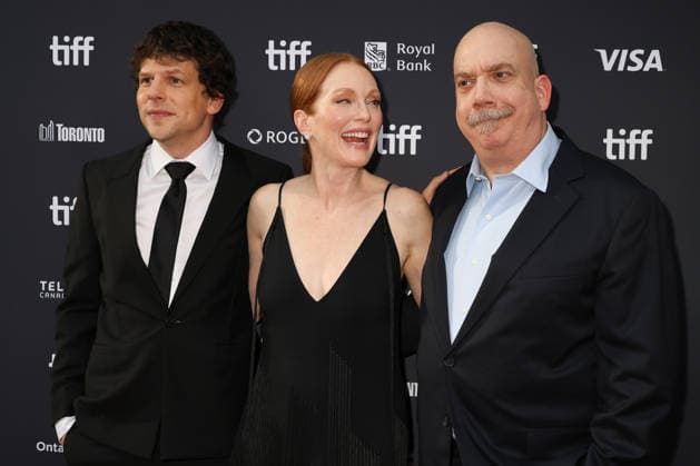 51st Toronto International Film Festival Red carpet for the film The Debut Director Jesse Eisenberg, Julianne Moore, and Paul Giamatti 459658 September 13, 2026 Toronto, Canada  Copyright: xIsabellexVautierx xStarfacex STAR_459658_123